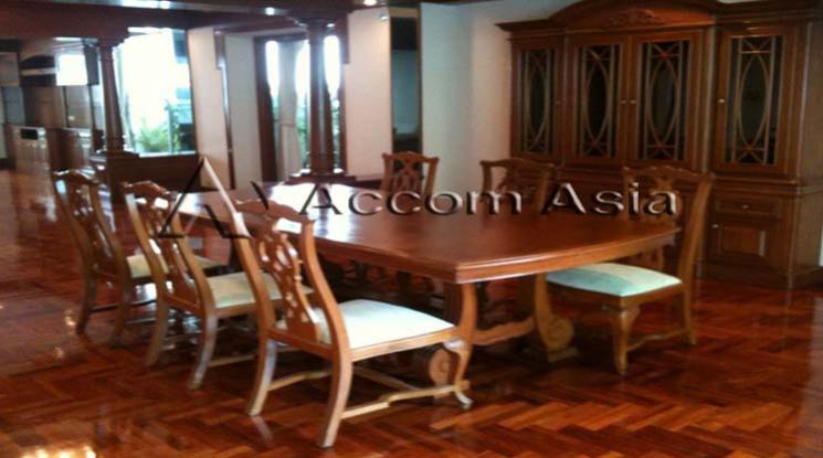  1  3 br Apartment For Rent in Sukhumvit ,Bangkok BTS Asok - MRT Sukhumvit at Newly renovated modern style living place 10170